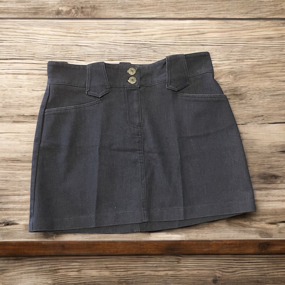 Size 3 Women's Skirt by I.L.U. * Gorgeous with large belt‎ loops and lightweight